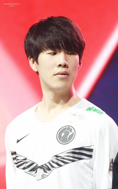 层愿意出高 层愿意出高